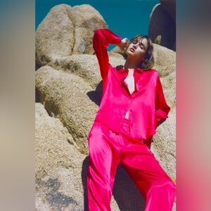 SALE✨Zara pink fuchsia satin shirt